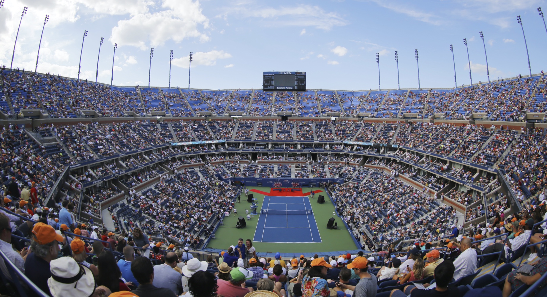 Tennis betting strategy  Is the market efficient following a final set  tiebreak win?